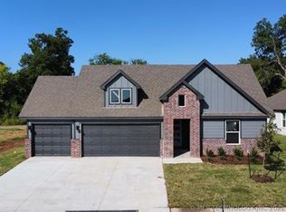 15432 S 69th East Pl, Bixby, OK 74008