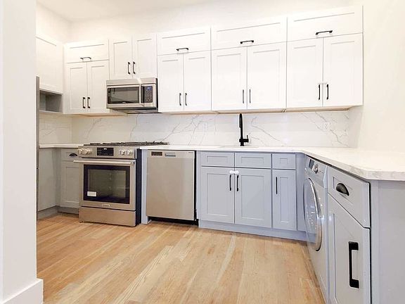 2nd image of 841 Dekalb Ave #3