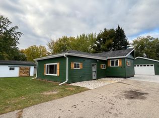 810 8th Aly, Crivitz, WI 54114