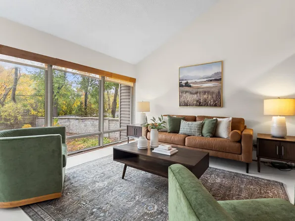 4622 France Ave S, Edina, MN 55410