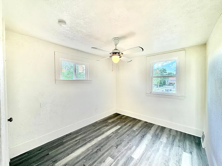 4025 Henritze Ave #2 — Photo 20