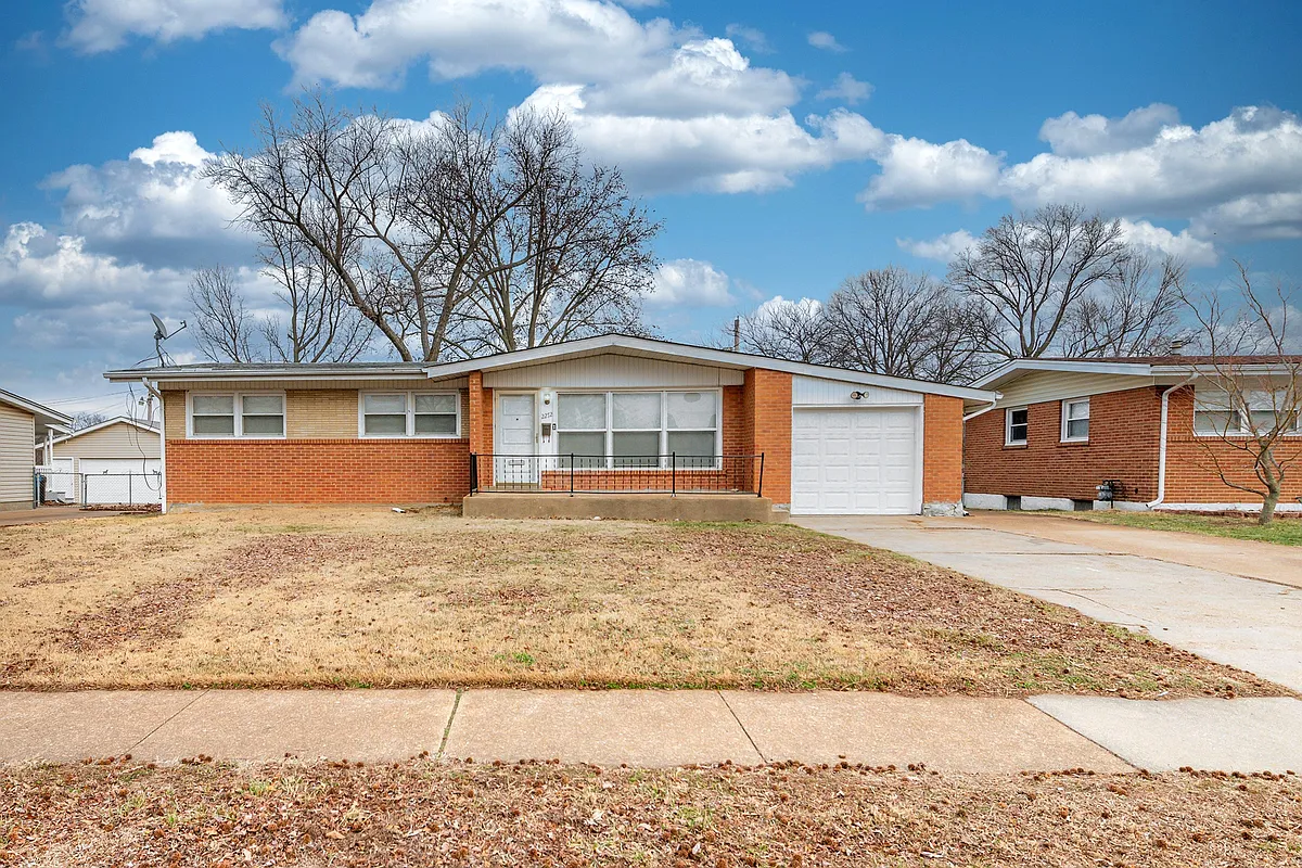 Building Photo - 2272 Brown Rd