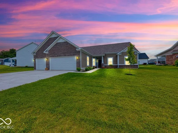 59 Manchester Dr, Trafalgar, IN 46181