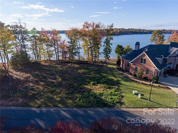 5th image of 4405 Stoney Pointe Ct #L119