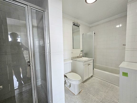 4th image of 425 5th Ave APT 30B
