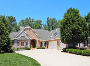 3918 Vermilion Clfs, Fort Wayne, IN 46814