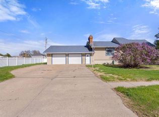 1122 5th St, Columbus, NE 68601