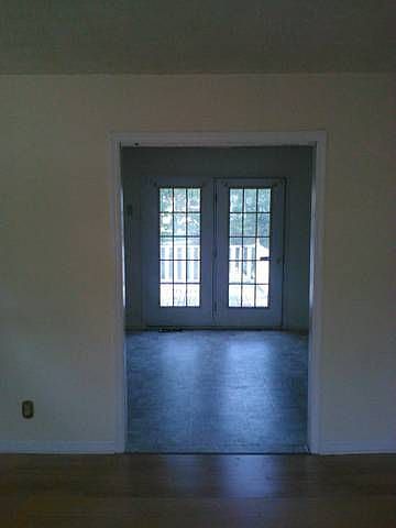 2nd image of 2549 Saratoga Dr
