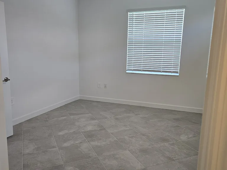 8077 Shore Lake Dr — Photo 21