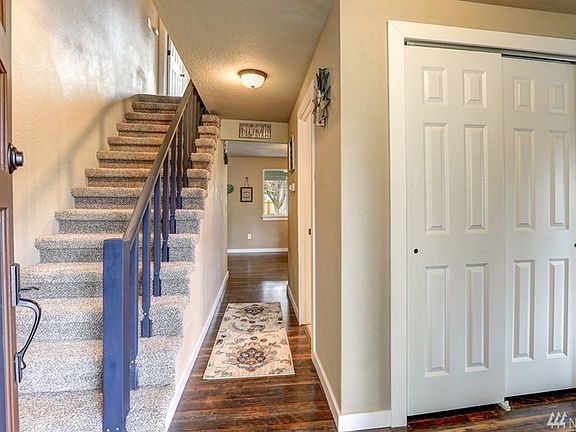 3rd image of 11222 149th Street Ct E