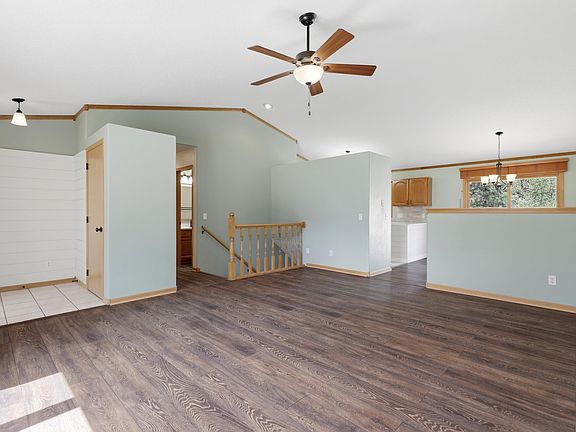 4th image of 8027 Sandlily Ct