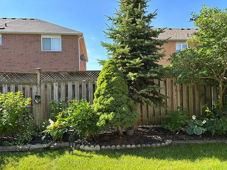 111 Edward Jeffreys Ave — Photo 21