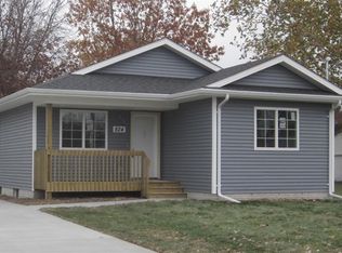 5811 SW 2 St, Des Moines, IA 50315