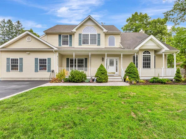 141 Radio Avenue, Miller Place, NY 11764