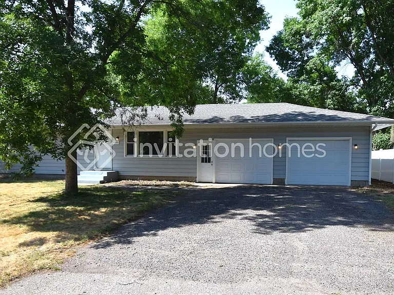 10142 99th Pl N — Photo 1