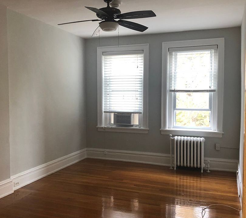 1st image of 1809 20th St NW APT 252