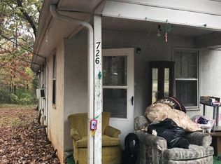 726 Stoney Hill Cir, Greensboro, NC 27406