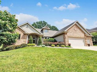 870 Canterbury Castle Ln, Green Bay, WI 54313
