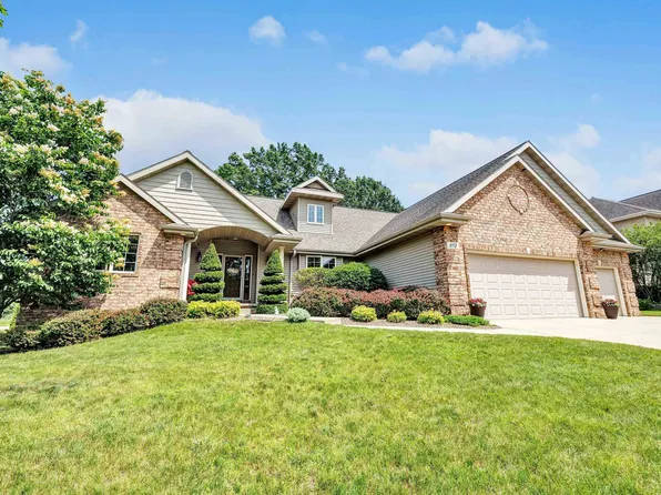 870 Canterbury Castle Ln, Green Bay, WI 54313