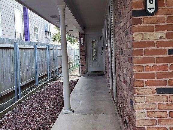 2nd image of 6736 Bellaire Dr