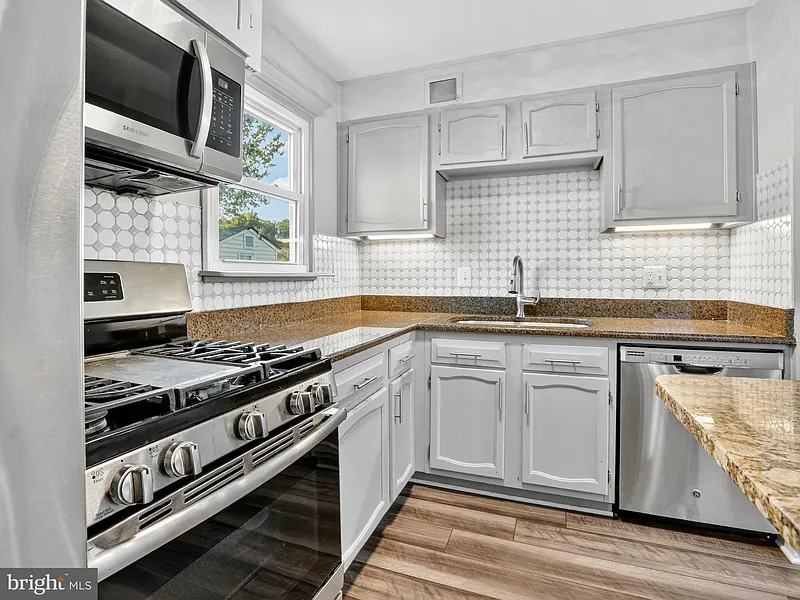 Thumbnail 15