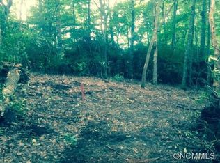 21 Pineview Rd, Fairview, NC 28730