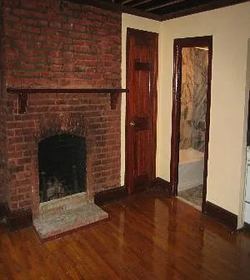 Rented by Adina Realty | media 65