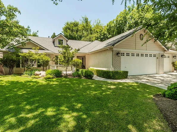 736 N Dartmouth Ave, Clovis, CA 93611
