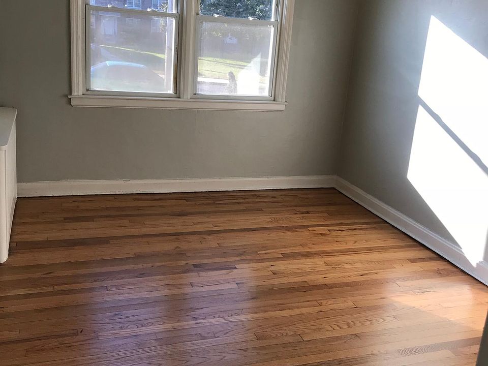 2nd image of 965 William St