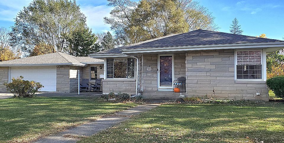 1st image of 536 Parkovash Ave