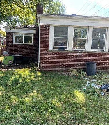 5th image of 13540 Dartmouth Ave