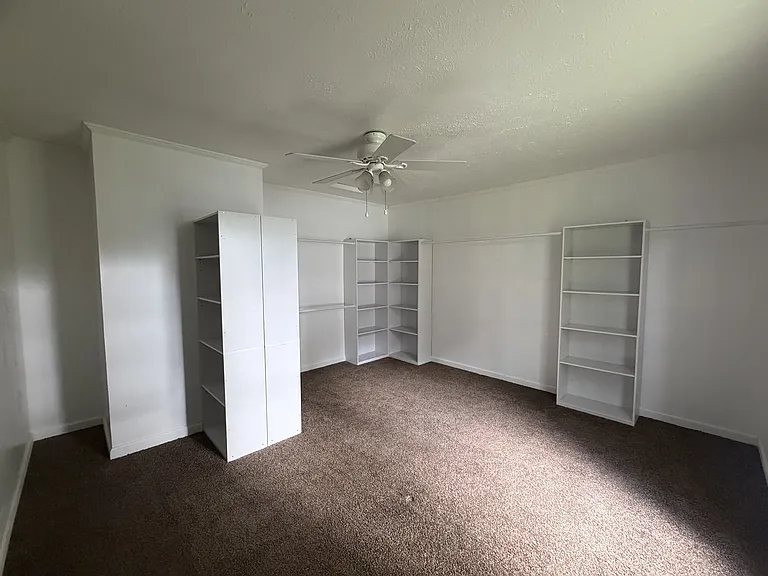 720 Searcy Ave — Photo 7