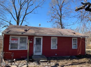 4020 Topping Ave, Kansas City, MO 64130