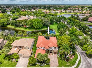 3581 Collonade Dr, Wellington, FL 33449