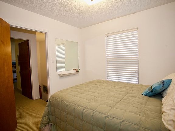 3rd image of 2415 Idlewilde Dr