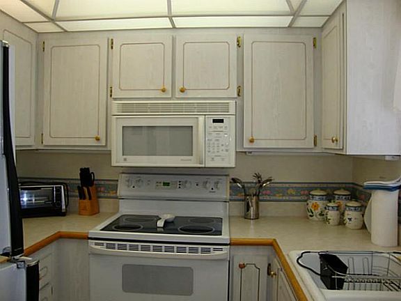 4th image of 2929 SE Ocean Blvd APT 118-8