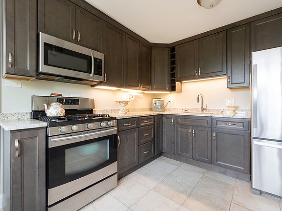 2nd image of 4859 N Harlem Ave #3