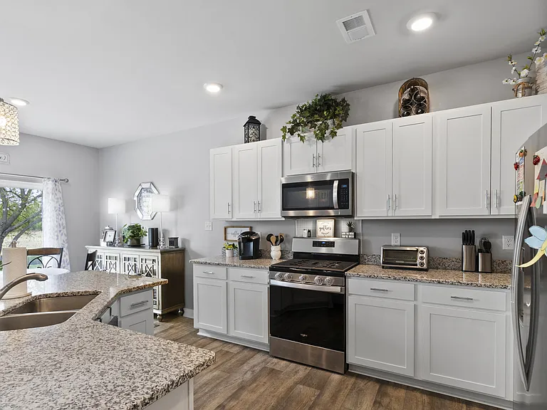 20576 Smithfield Cir — Photo 8