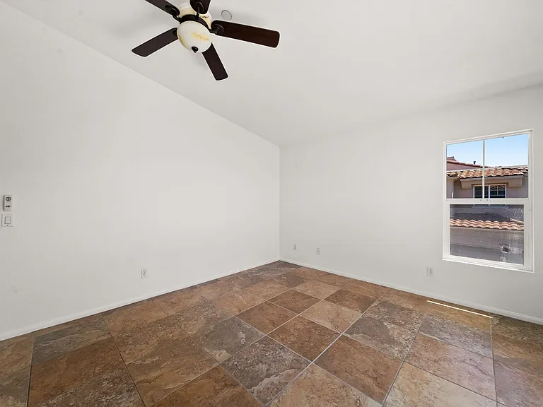 812 Mahogany St — Photo 23