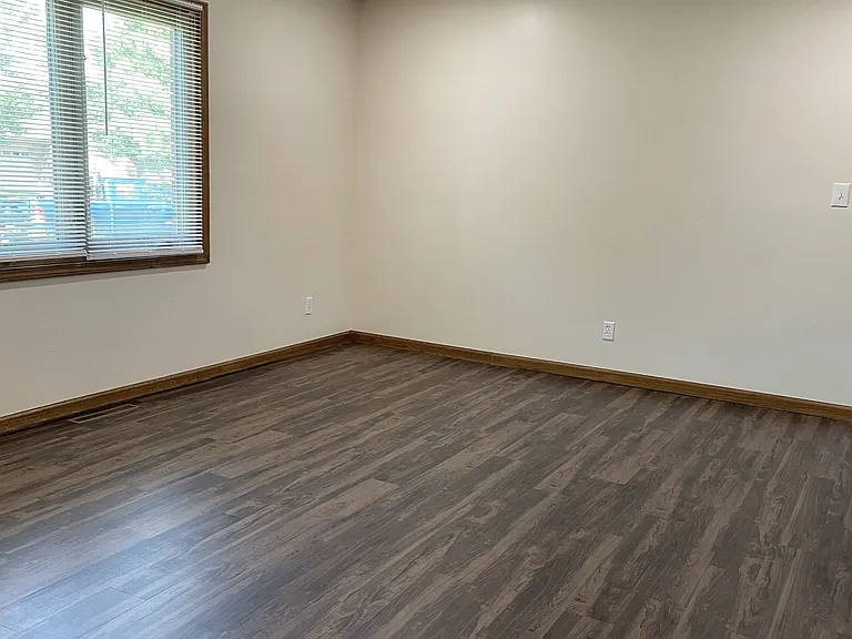 1703 Heritage Ln #4 — Photo 9