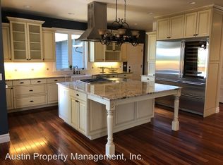 2885 NW Horizon Dr, Bend, OR 97703