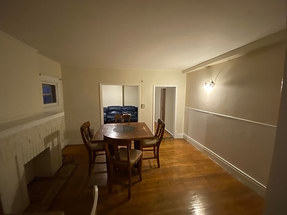 4th image of 113 Heath St