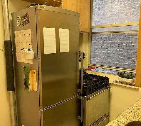3rd image of 448 W 55th St APT 3B