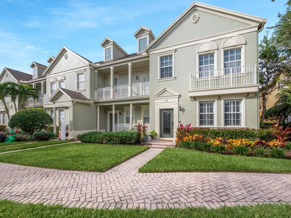 204 W Thatch Palm Circle, Jupiter, FL 33458