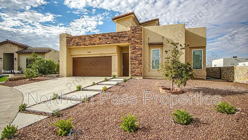 4 bed, 2.5 bath, 2227 sqft, $2,780 — Photo 3