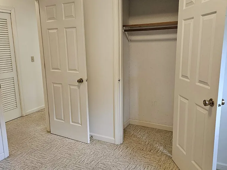 29B Plumtree Rd #B — Photo 11