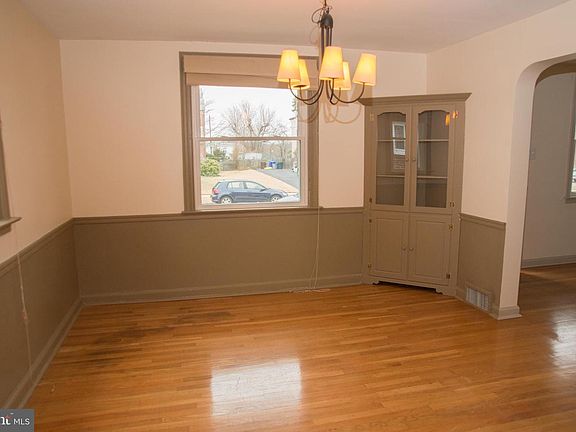 4th image of 2649 Ashwood Dr