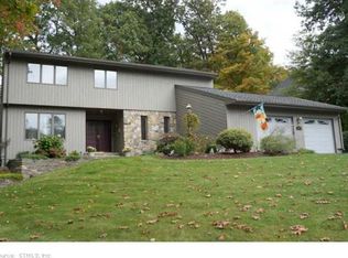 67 Kupchunos Dr, South Windsor, CT 06074