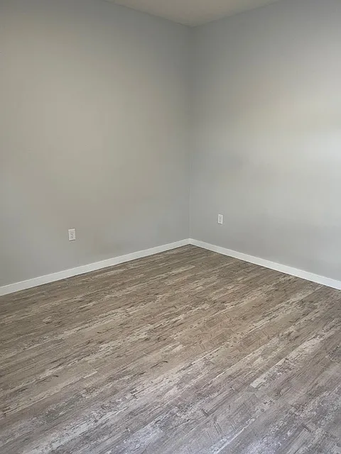 5 bed, $3,203 — Photo 3