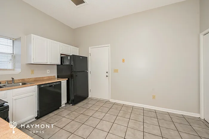 4899 Hairston Pl — Photo 7